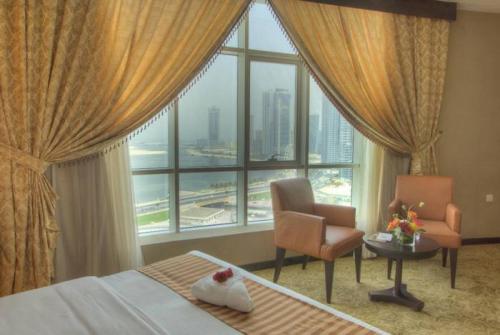 7 фото отеля Aryana Hotel Sharjah 4* 