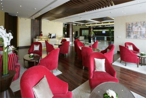 7 фото отеля Auris Plaza Hotel Al Barsha 5* 