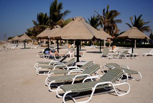 2 фото отеля Beach Resort By Bin Majid Hotels & Resorts 4* 