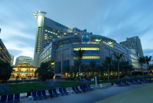 1 фото отеля Beach Rotana Hotel & Towers 5* 