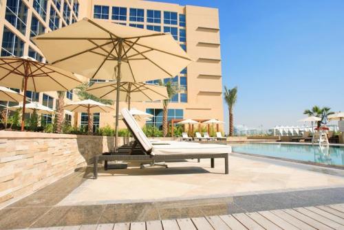 13 фото отеля Beach Rotana Hotel & Towers 5* 