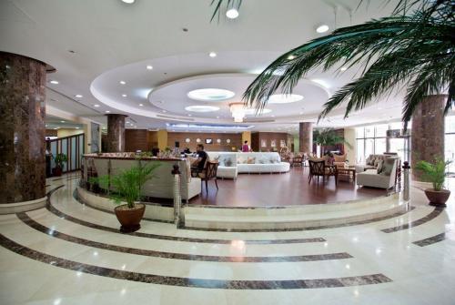 3 фото отеля Five Continents Cassells Al Barsha Hotel 4* 