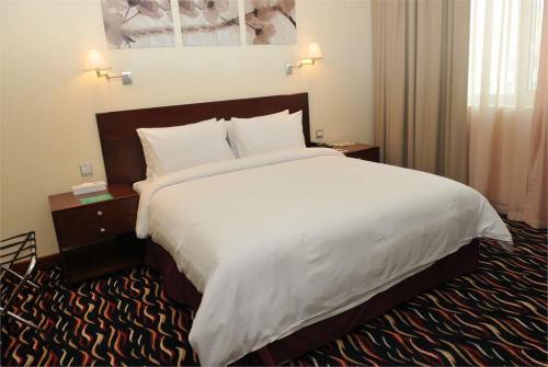 5 фото отеля Five Continents Cassells Al Barsha Hotel 4* 