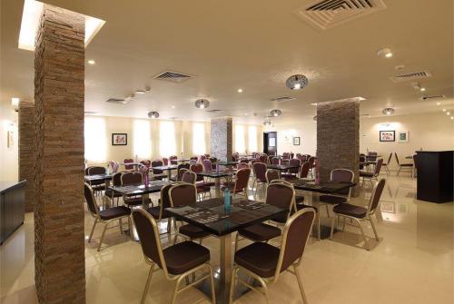 8 фото отеля Flora Al Souq Hotel 2* 