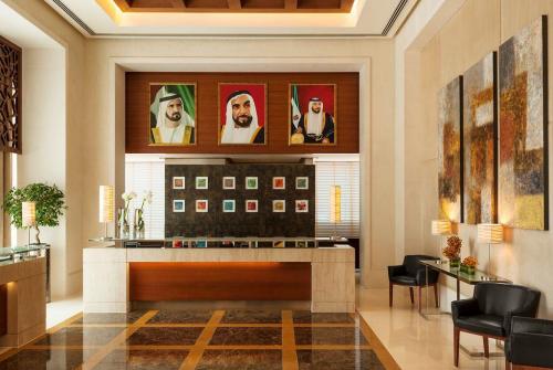 25 фото отеля Four Points Sheikh Zayed Road Hotel 4* 