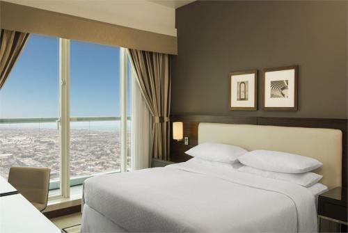 4 фото отеля Four Points Sheikh Zayed Road Hotel 4* 