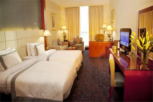 5 фото отеля Grand Excelsior Hotel Bur Dubai 4* 