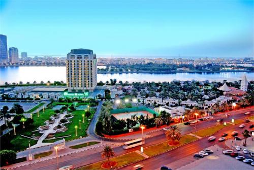 2 фото отеля Grand Excelsior Hotel Sharjah 4* 