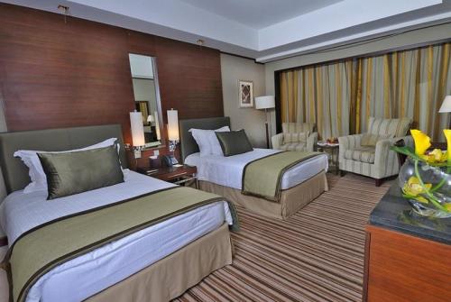 17 фото отеля Grand Millenium Dubai 5* 