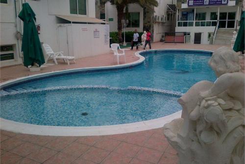 3 фото отеля Green House Resort Sharjah 3* 