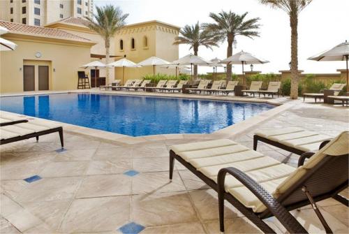 3 фото отеля Hilton Dubai The Walk 4* 