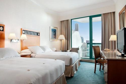 14 фото отеля Hilton Jumeirah Resort 5* 