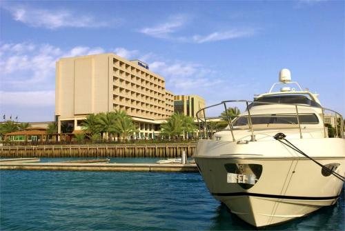 2 фото отеля Hilton Ras Al Khaimah Hotel 5* 