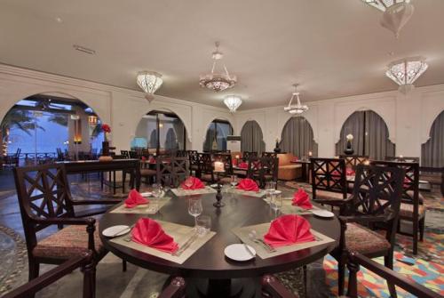 12 фото отеля Hilton Ras Al Khaimah Resort & Spa 5* 