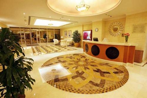 5 фото отеля Hilton Sharjah 5* 