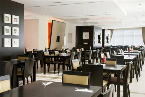 7 фото отеля Holiday Inn Express Dubai Internet City 2* 