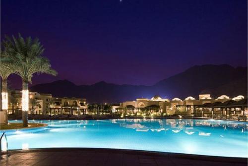 2 фото отеля Iberotel Miramar Al Aqah Beach Resort 5* 