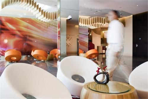 6 фото отеля Ibis Hotel Mall Of Emirates 2* 