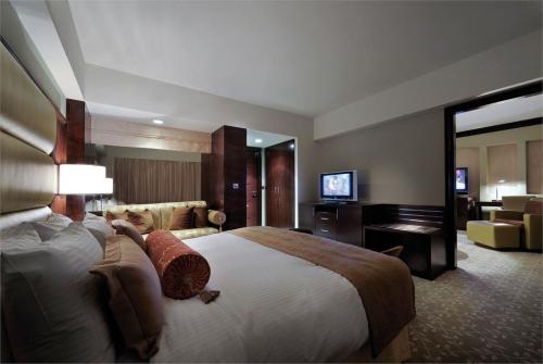15 фото отеля Intercontinental Hotel Abu Dhabi 5* 