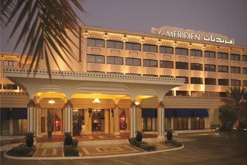 1 фото отеля Le Meridien Abu Dhabi 4* 
