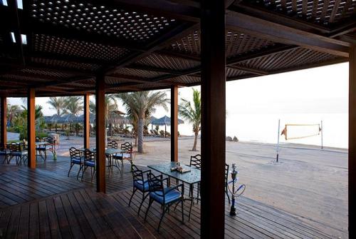18 фото отеля Le Meridien Al Aqah Beach Resort 5* 