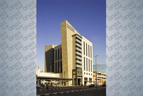 1 фото отеля Novotel Hotel Deira City Centre 4* 