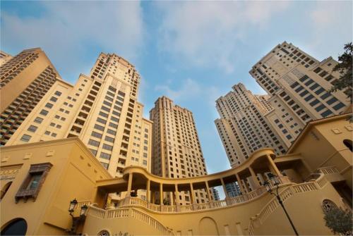 1 фото отеля Ramada Plaza Jumeirah Beach Residence 4* 