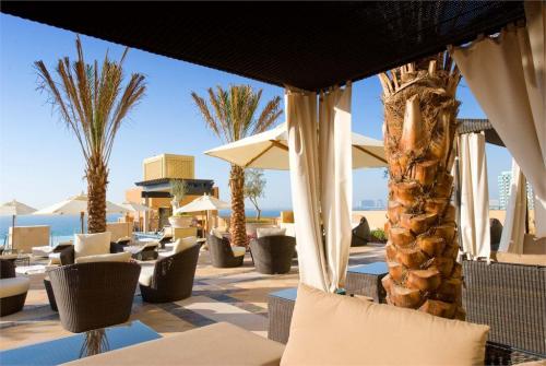 5 фото отеля Sofitel Dubai Jumeirah Beach 5* 