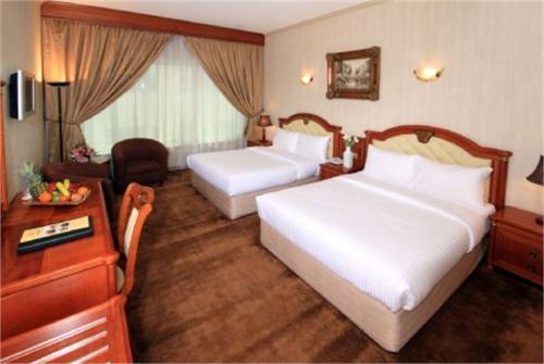 2 фото отеля Sun & Sands Hotel 3* 