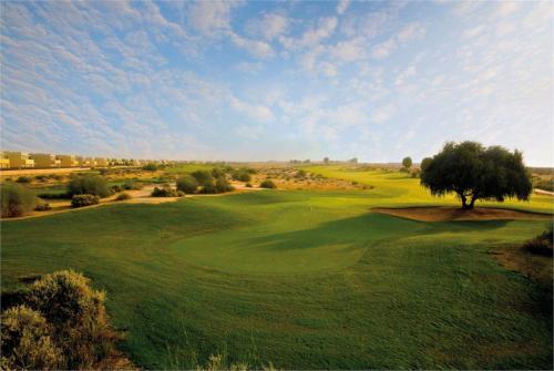 6 фото отеля The Address Montgomerie 5* 