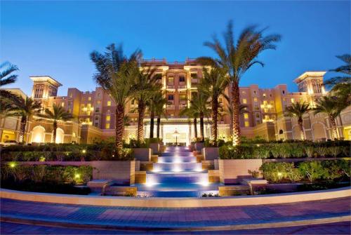 2 фото отеля The Westin Dubai Mina Seyahi 5* 