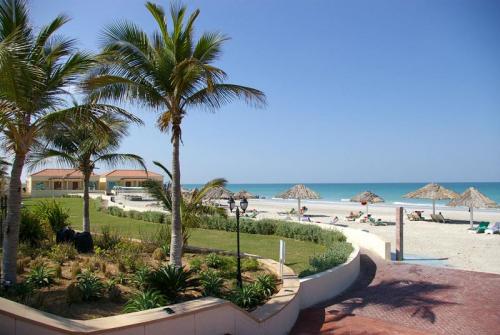 8 фото отеля Umm Al Quwain Beach 3* 