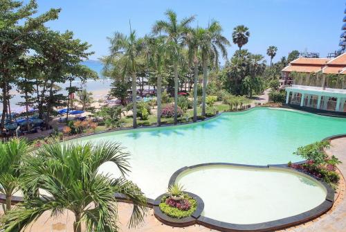 3 фото отеля Adriatic Palace Pattaya 4* 