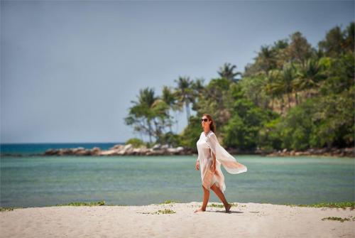 19 фото отеля Anantara Phuket Layan Resort & Spa 5* 