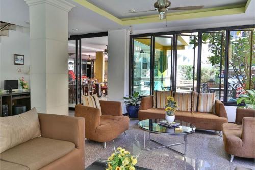 5 фото отеля Ansino Bukit Resort 3* 