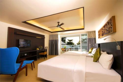 24 фото отеля Anyavee Tubkaek Beach Resort 4* 