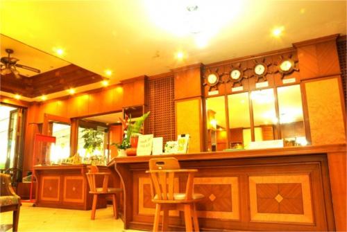 20 фото отеля Aonang President Hotel 2* 