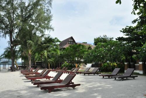 7 фото отеля Barali Beach Resort 4* 