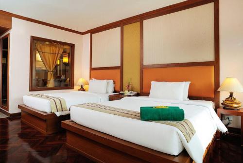 9 фото отеля Baumanburi Hotel 4* 