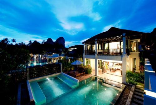 6 фото отеля Bhu Nga Thani Resort And Spa 4* 