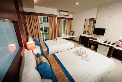 9 фото отеля Blue Sky Patong Hotel 3* 