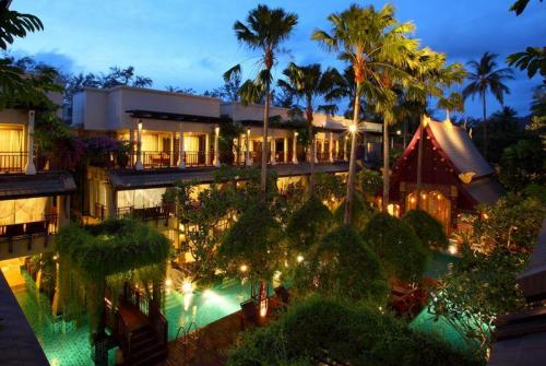 4 фото отеля Burasari Resort Patong 4* 