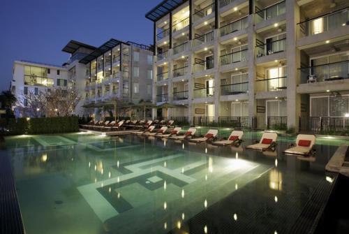 2 фото отеля Centara Grand Modus Resort & Spa Pattaya 5* 