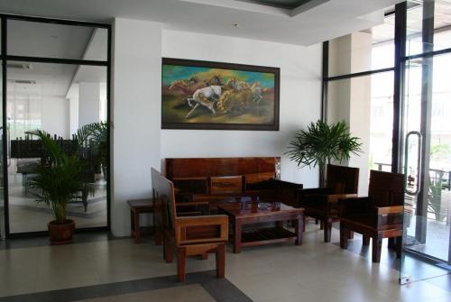 7 фото отеля Chatkaew Hill Hotel And Residence 3* 