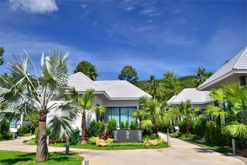 3 фото отеля Chaweng Noi Pool Villa 4* 