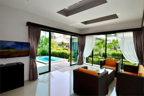 45 фото отеля Chaweng Noi Pool Villa 4* 