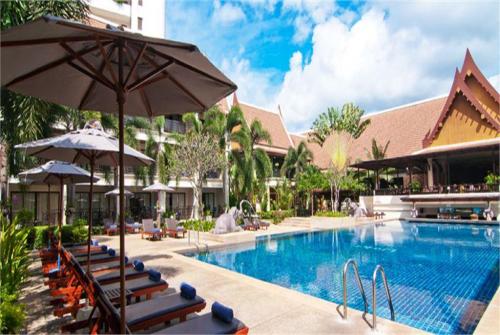 3 фото отеля Deevana Patong Resort & Spa 4* 
