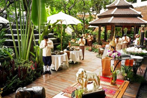 6 фото отеля Dusit Thani Bangkok 5* 