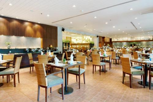 4 фото отеля Hilton Phuket Arcadia Resort & Spa 5* 