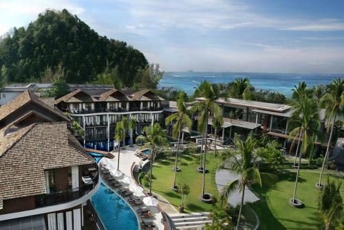 2 фото отеля Holiday Inn Resort Krabi Ao Nang Beach 4* 